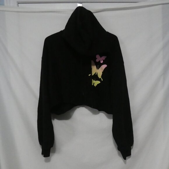 FASHION NOVA | 1X | Black Cropped Hoodie with Butterfly Graphic - Picture 2 of 15